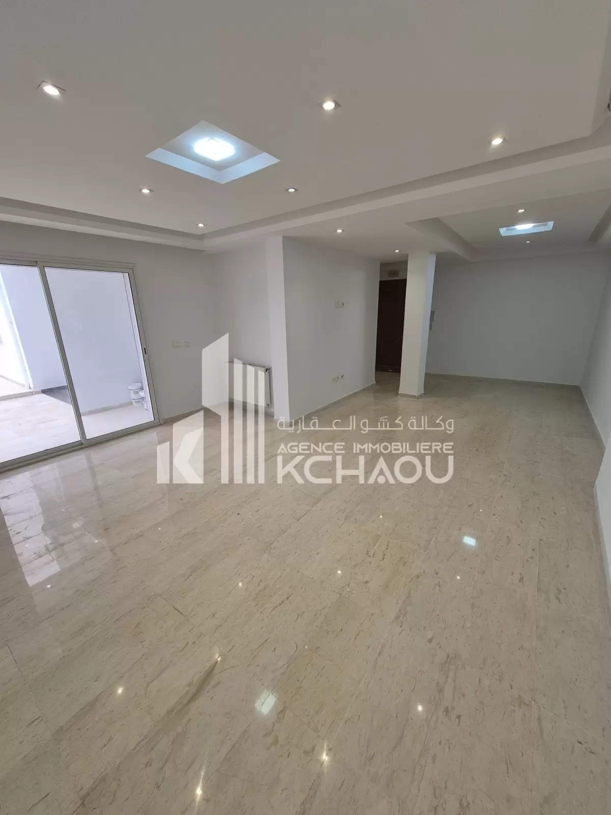 a vendre appartement s+2 avec terrasse a Mnihla