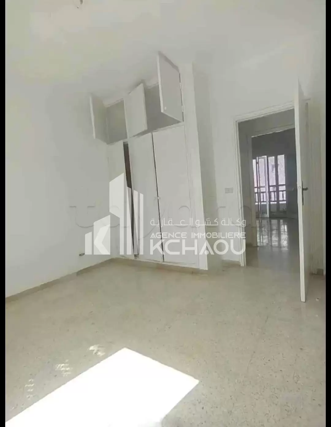 a louer appartement s+4 a riadh el andalous